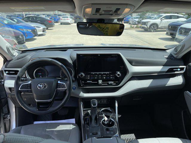 used 2022 Toyota Highlander Hybrid car, priced at $47,258