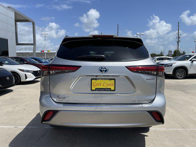 used 2022 Toyota Highlander Hybrid car, priced at $47,258
