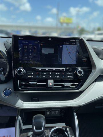 used 2022 Toyota Highlander Hybrid car, priced at $47,258