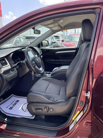 used 2016 Toyota Highlander car, priced at $15,896