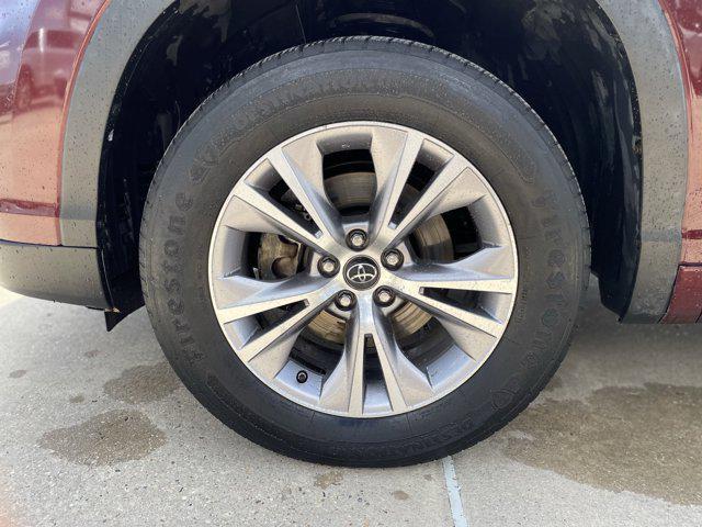 used 2016 Toyota Highlander car, priced at $15,896