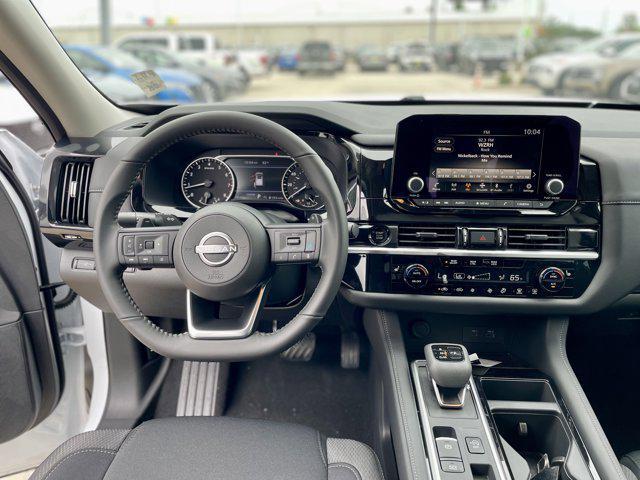 new 2025 Nissan Pathfinder car, priced at $40,112