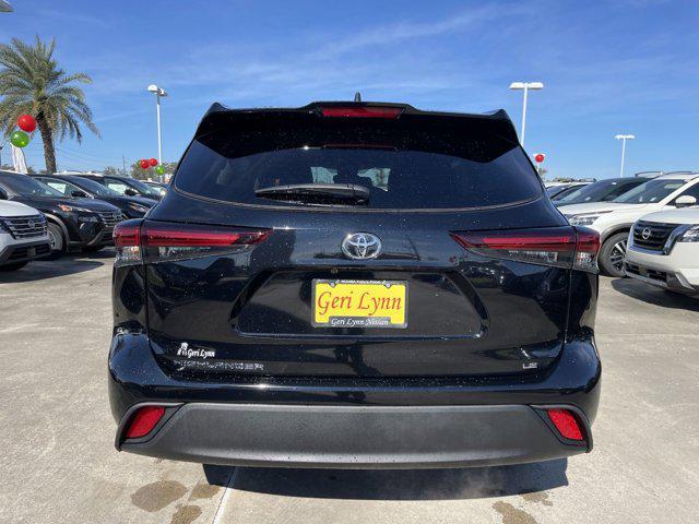 used 2024 Toyota Highlander car, priced at $41,957