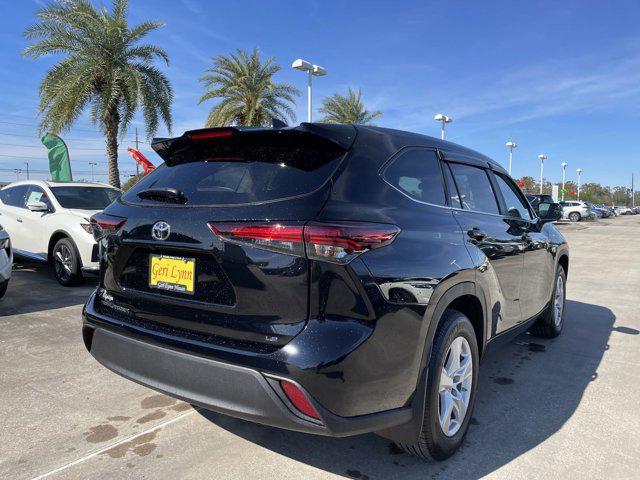 used 2024 Toyota Highlander car, priced at $41,957