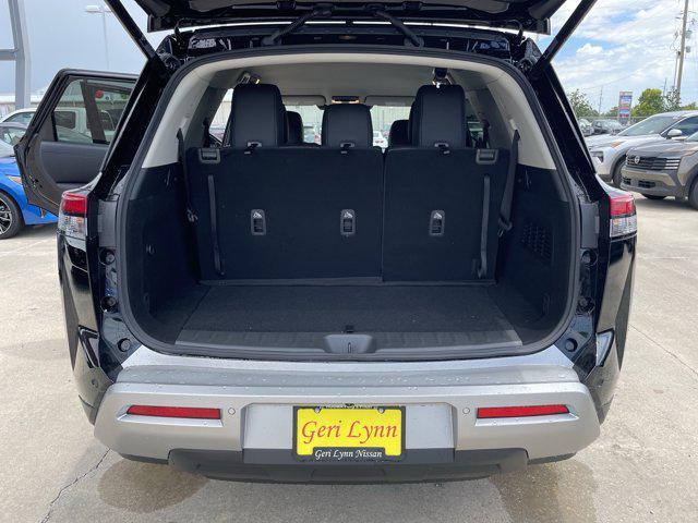 new 2025 Nissan Pathfinder car, priced at $40,508