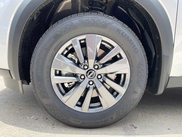 new 2025 Nissan Pathfinder car, priced at $38,527