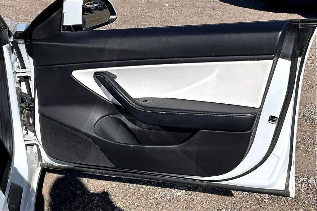 used 2021 Tesla Model 3 car, priced at $26,500