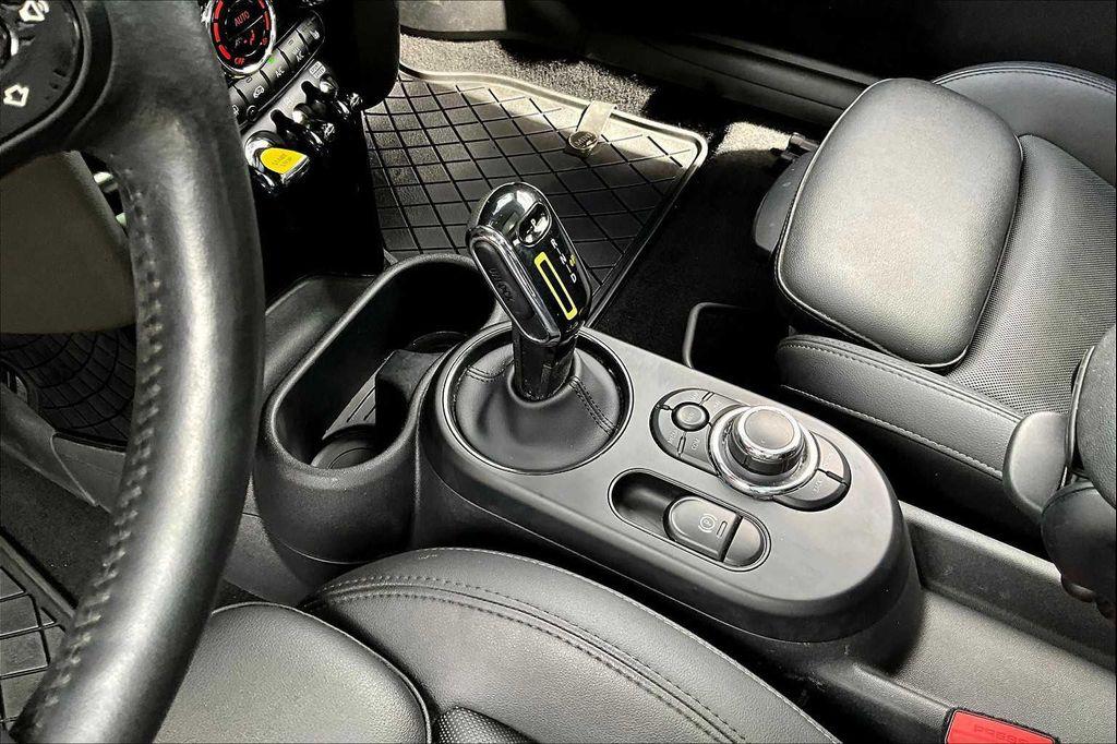 used 2024 MINI Hardtop car, priced at $19,950