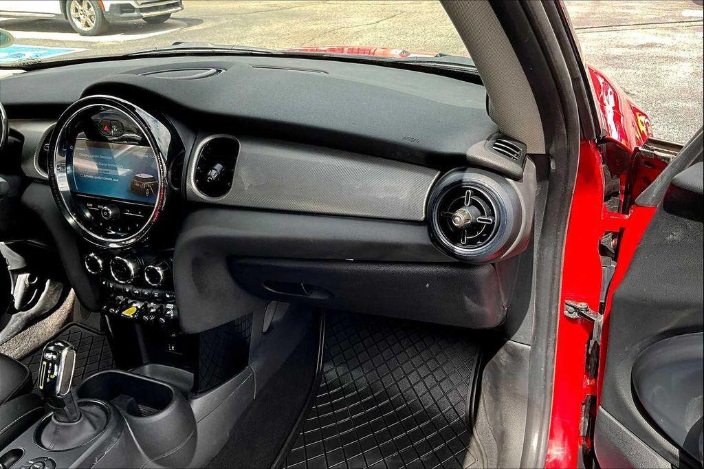 used 2024 MINI Hardtop car, priced at $19,950