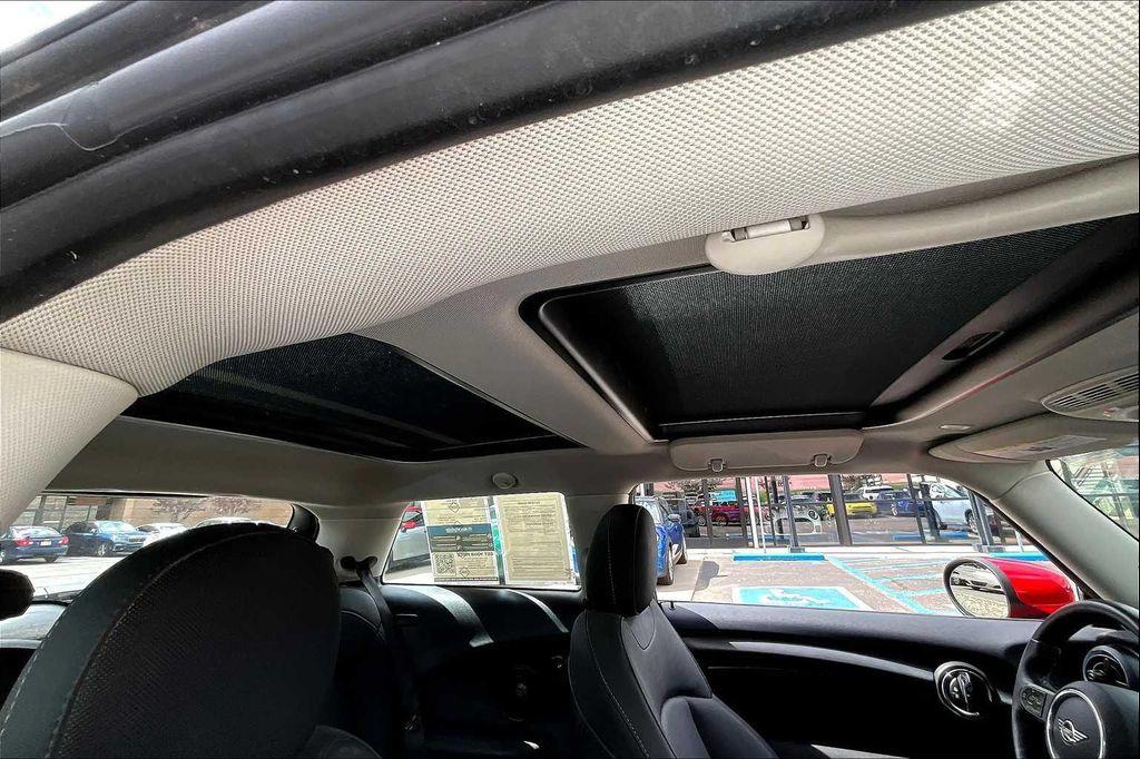 used 2024 MINI Hardtop car, priced at $19,950