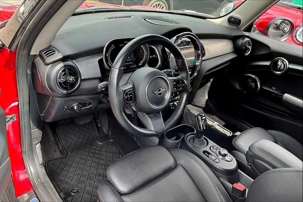 used 2024 MINI Hardtop car, priced at $19,950