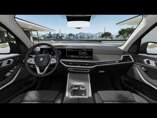 new 2025 BMW X7 car, priced at $90,170