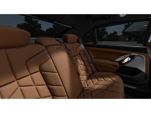new 2025 BMW 760 car, priced at $141,170