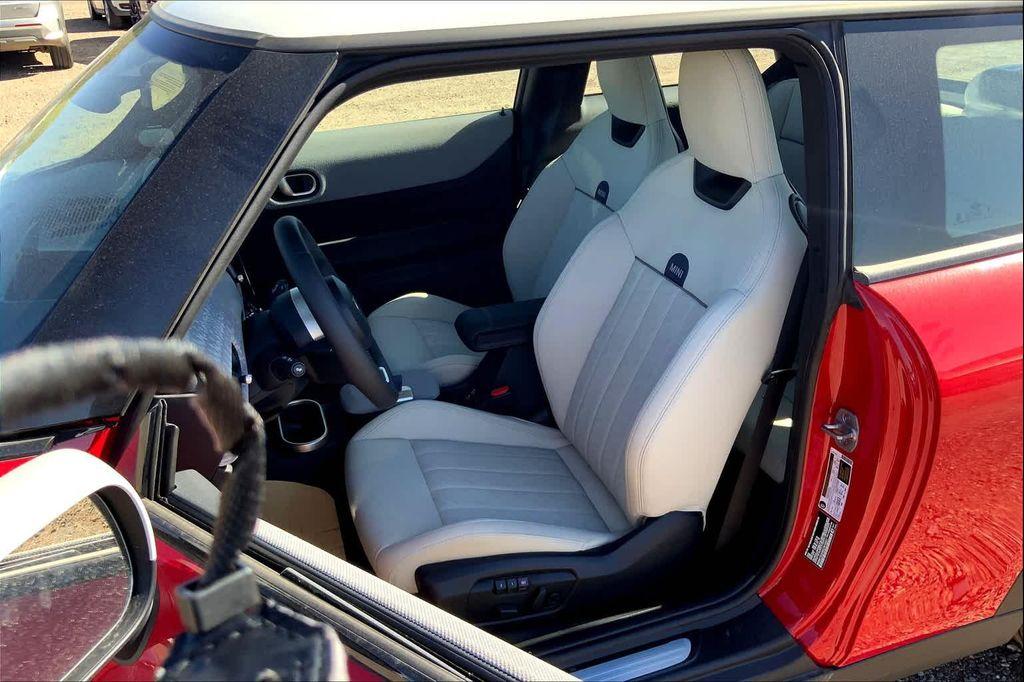 new 2025 MINI Hardtop car, priced at $38,500