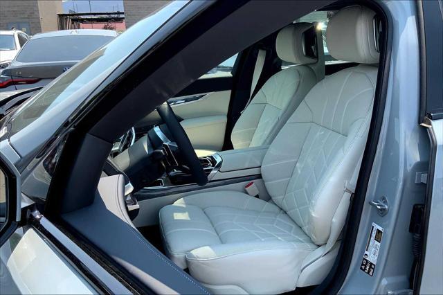 new 2025 BMW 760 car, priced at $129,625