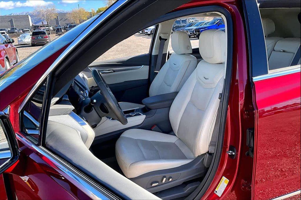 used 2021 Cadillac XT5 car, priced at $29,750