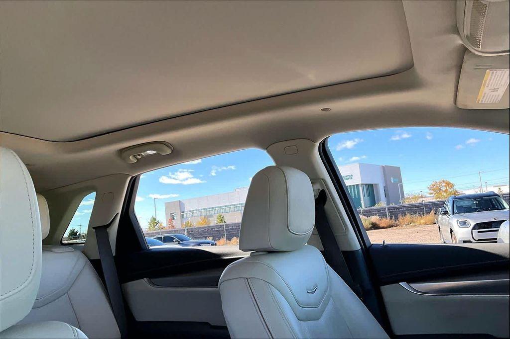 used 2021 Cadillac XT5 car, priced at $29,750