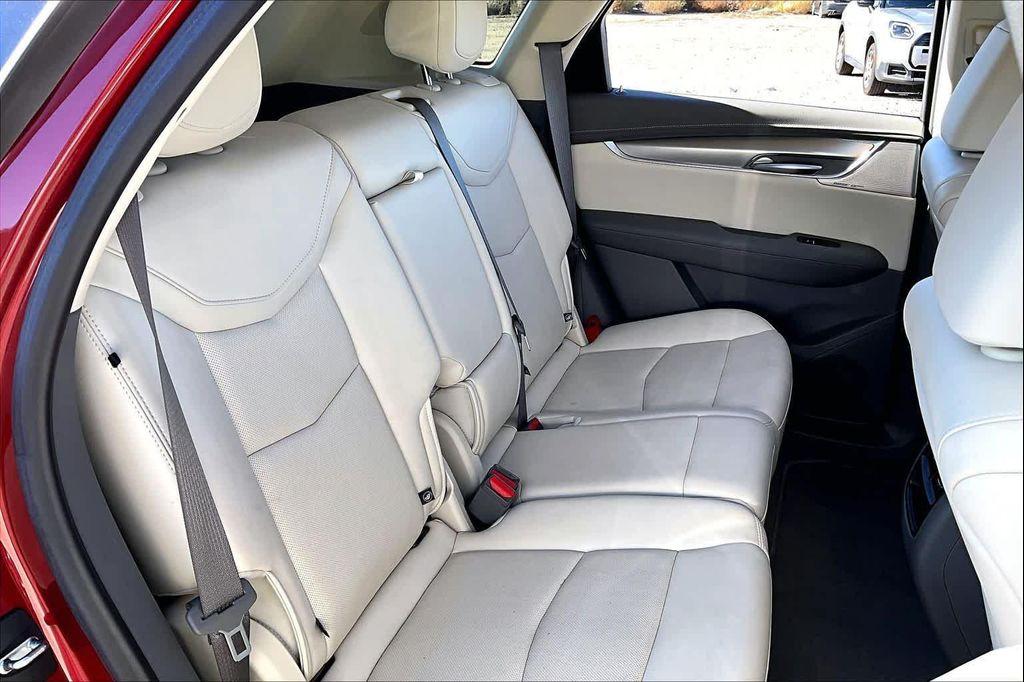 used 2021 Cadillac XT5 car, priced at $29,750