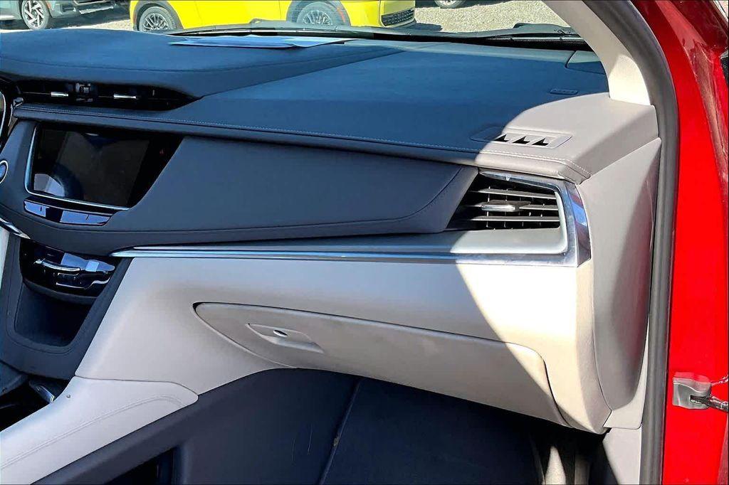 used 2021 Cadillac XT5 car, priced at $29,750