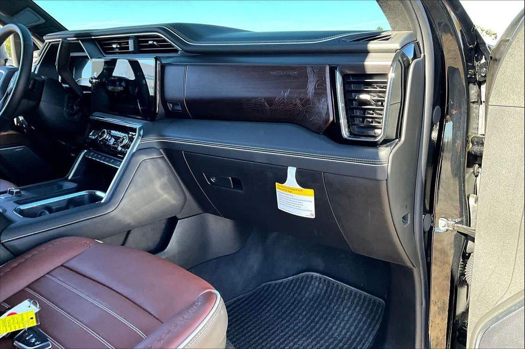 used 2025 GMC Sierra 2500 car, priced at $89,900