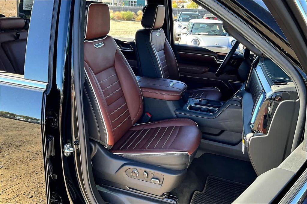 used 2025 GMC Sierra 2500 car, priced at $89,900