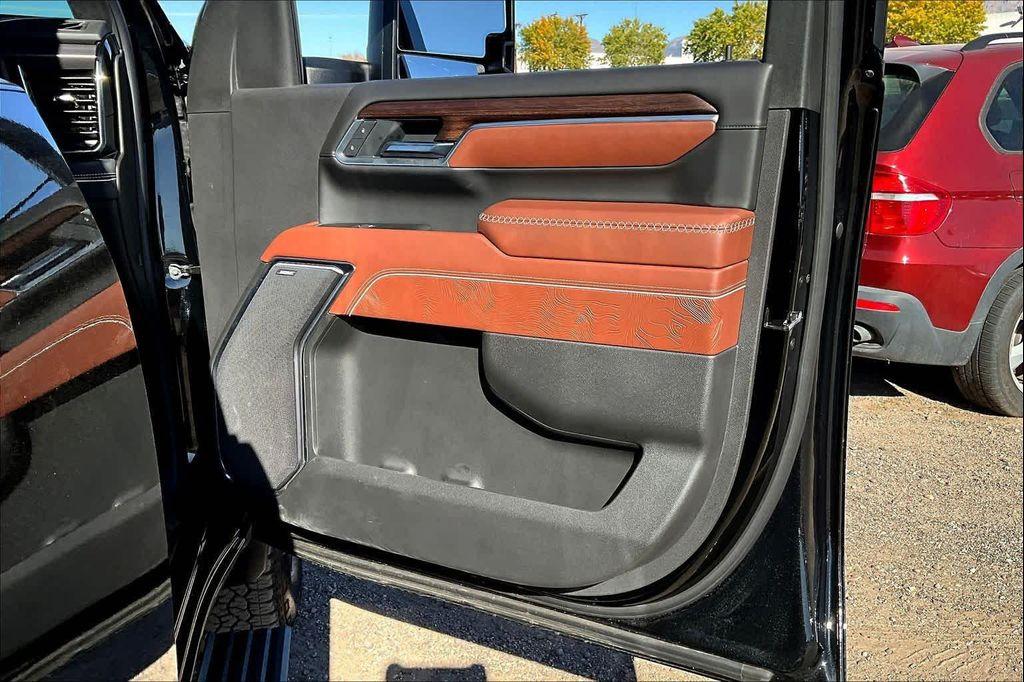 used 2025 GMC Sierra 2500 car, priced at $89,900