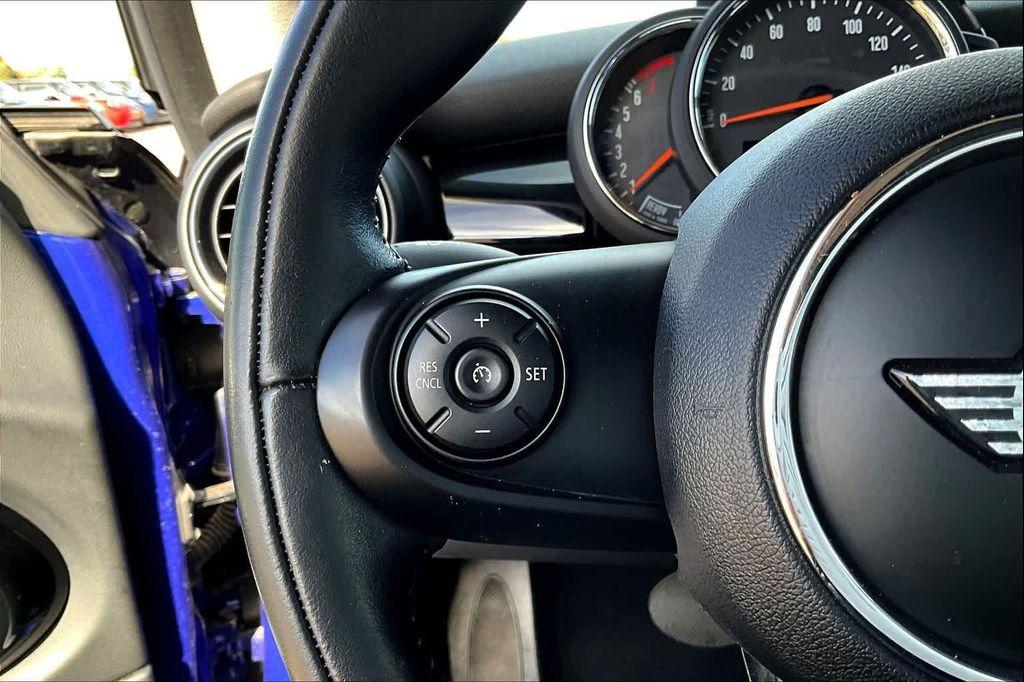 used 2019 MINI Hardtop car, priced at $18,900