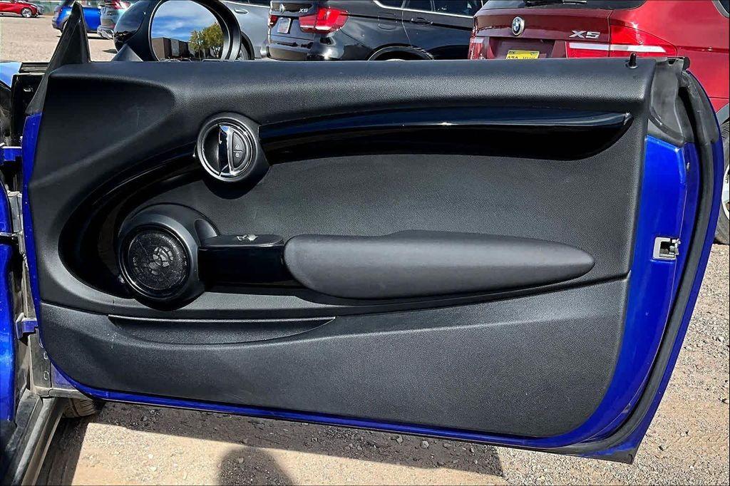 used 2019 MINI Hardtop car, priced at $18,900