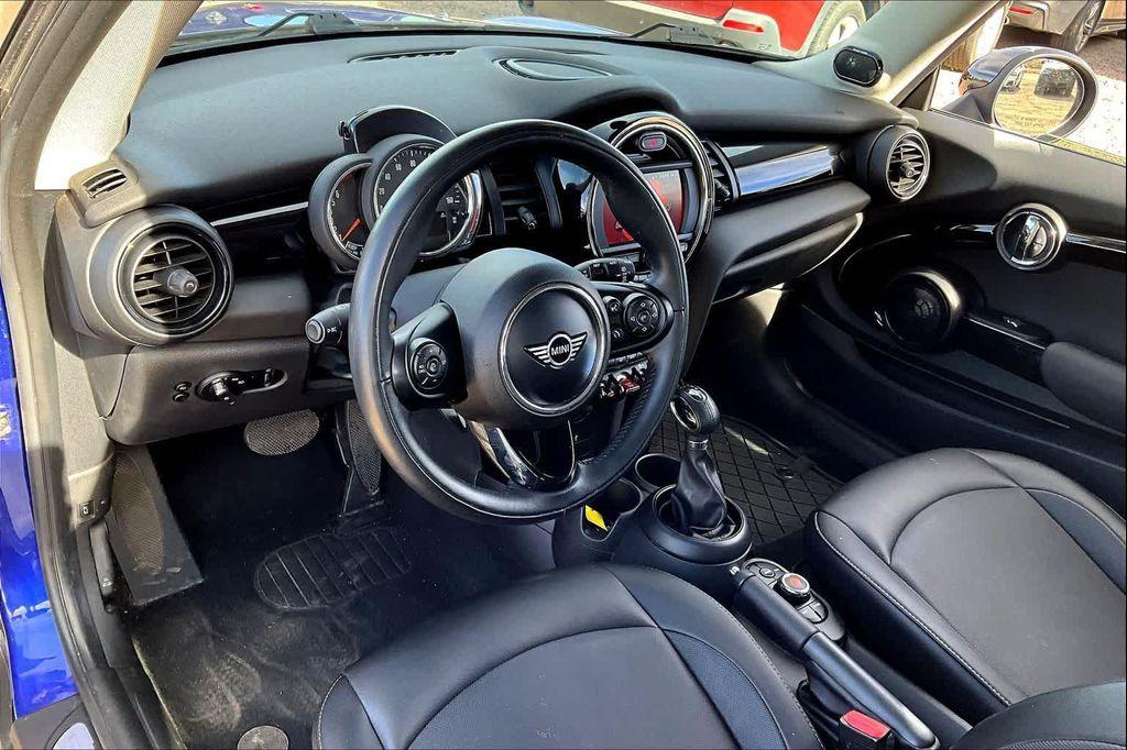 used 2019 MINI Hardtop car, priced at $18,900