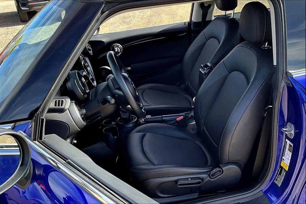 used 2019 MINI Hardtop car, priced at $18,900
