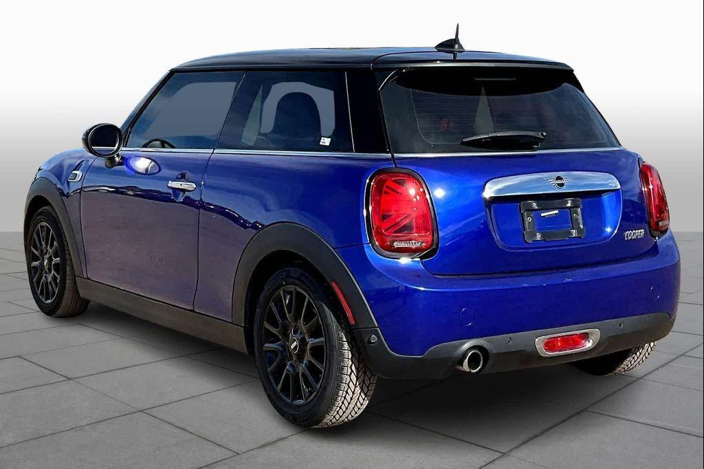 used 2019 MINI Hardtop car, priced at $18,900