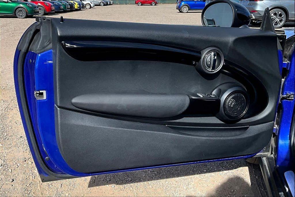 used 2019 MINI Hardtop car, priced at $18,900