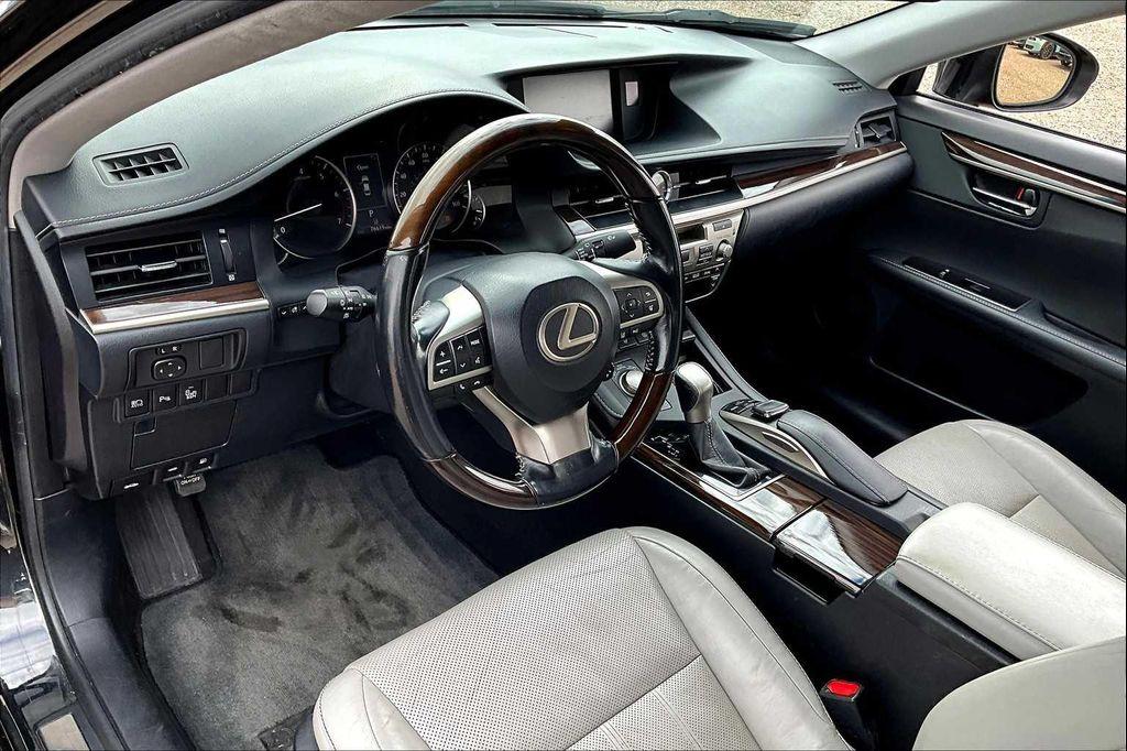 used 2016 Lexus ES 350 car, priced at $21,750