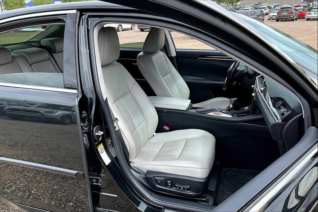 used 2016 Lexus ES 350 car, priced at $21,750