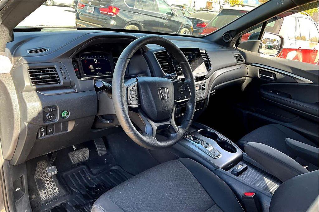 used 2021 Honda Passport car, priced at $25,000
