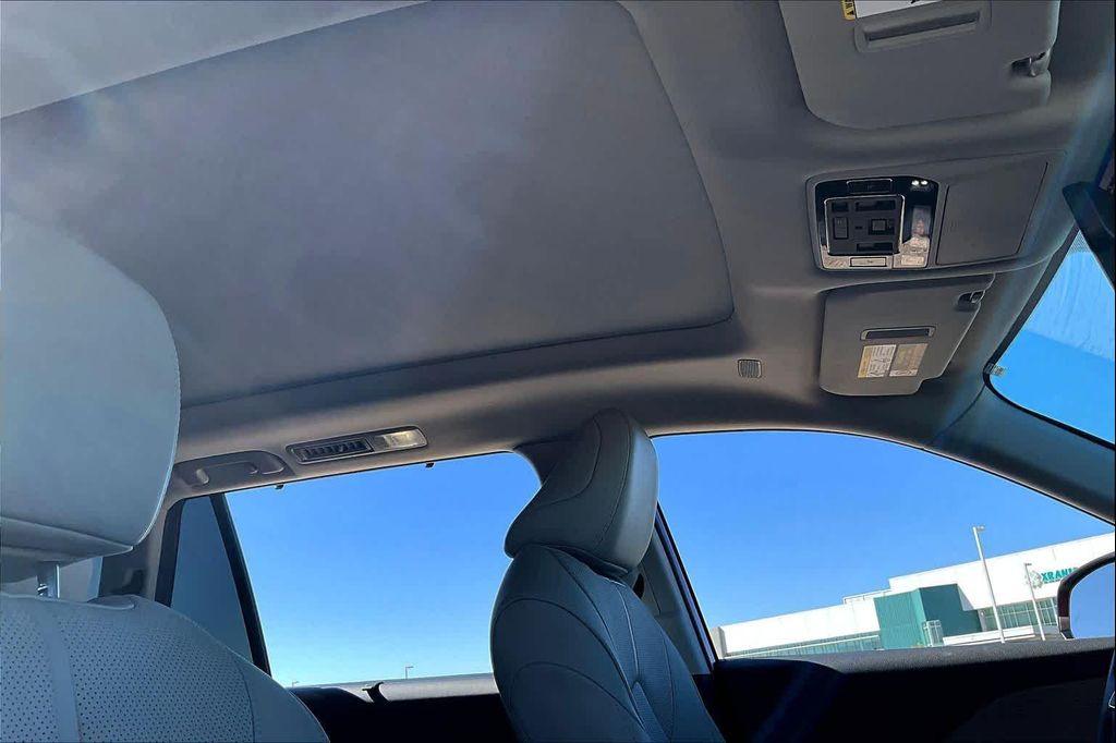 used 2025 Toyota Grand Highlander car, priced at $59,950