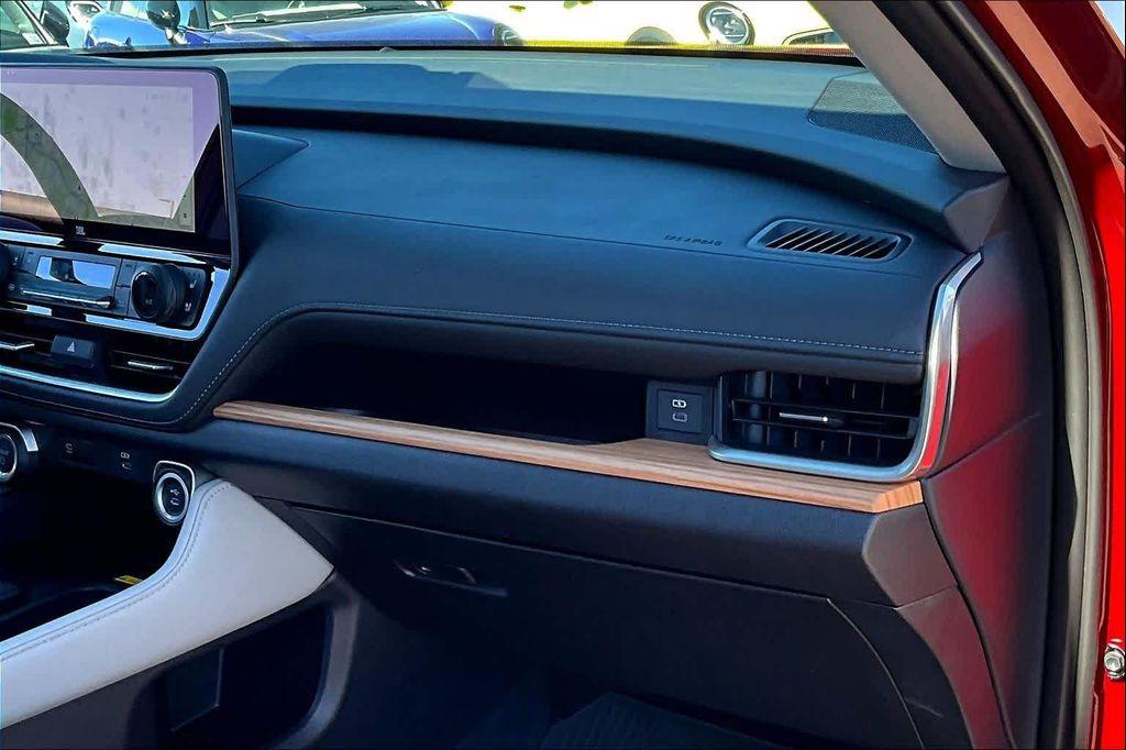 used 2025 Toyota Grand Highlander car, priced at $59,950