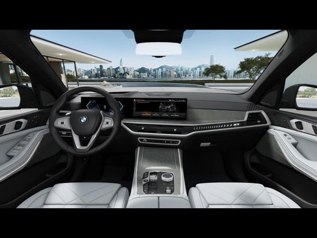new 2025 BMW X7 car, priced at $91,955