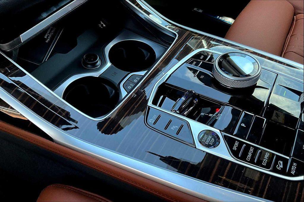 new 2026 BMW X7 car, priced at $128,230