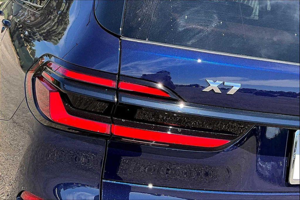 new 2026 BMW X7 car, priced at $128,230
