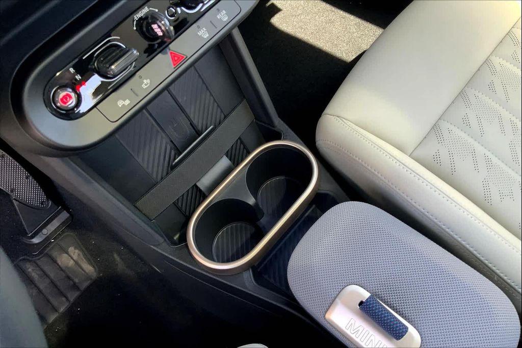 new 2025 MINI Hardtop car, priced at $35,560