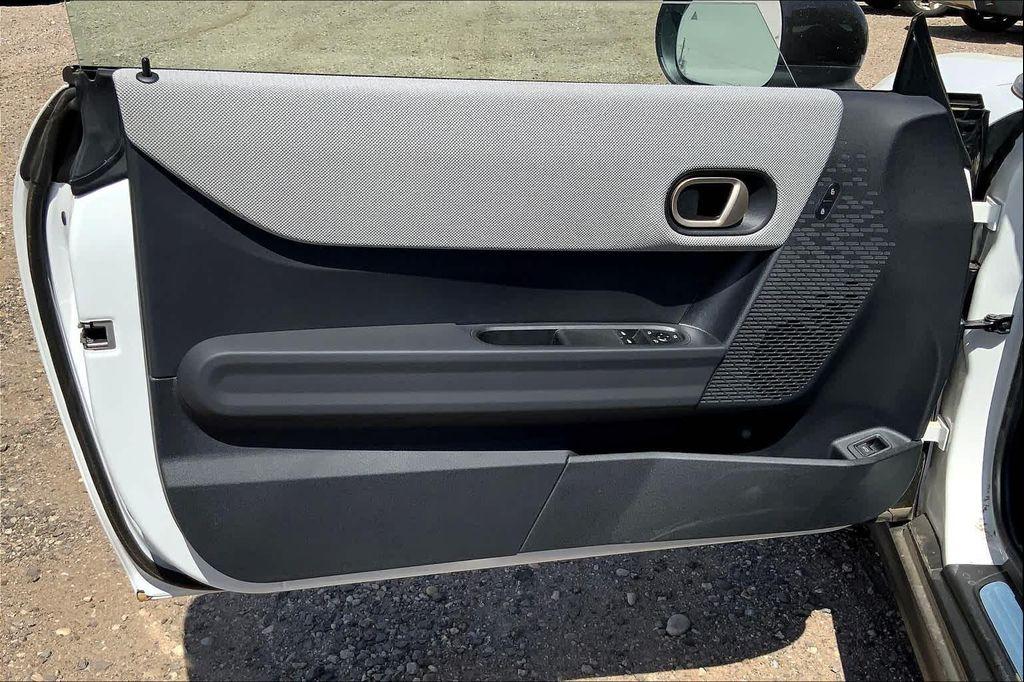 new 2025 MINI Hardtop car, priced at $35,560