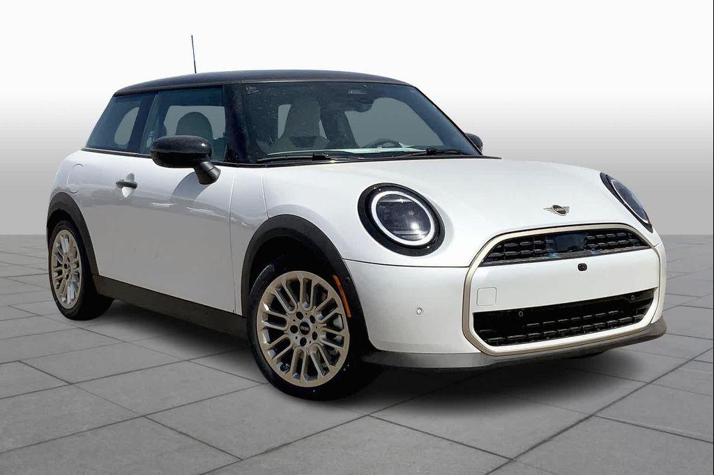 new 2025 MINI Hardtop car, priced at $35,560