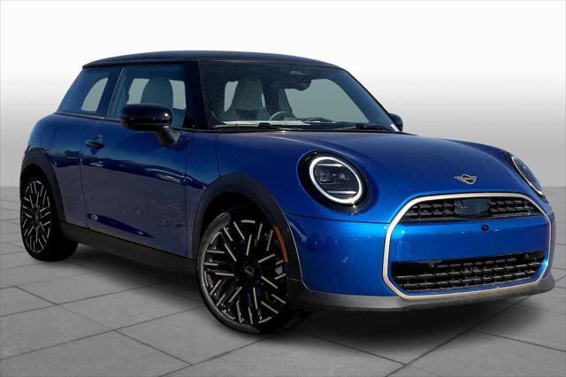 new 2025 MINI Hardtop car, priced at $35,730