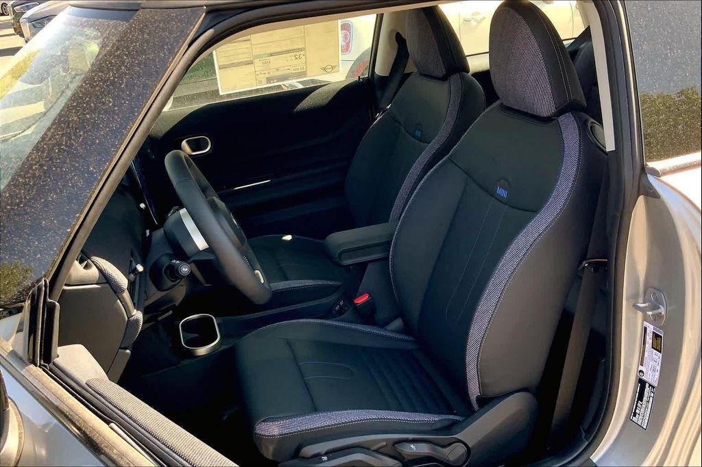 new 2025 MINI Hardtop car, priced at $34,500