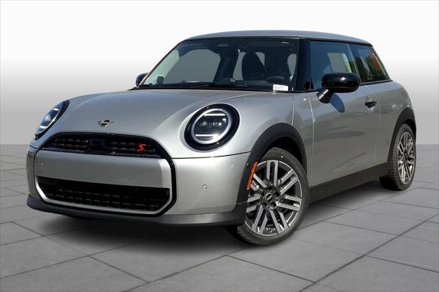 new 2025 MINI Hardtop car, priced at $35,595