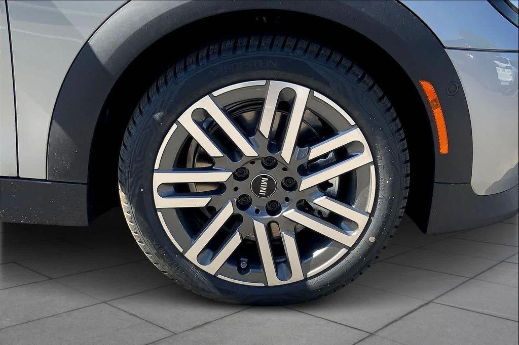 new 2025 MINI Hardtop car, priced at $34,500