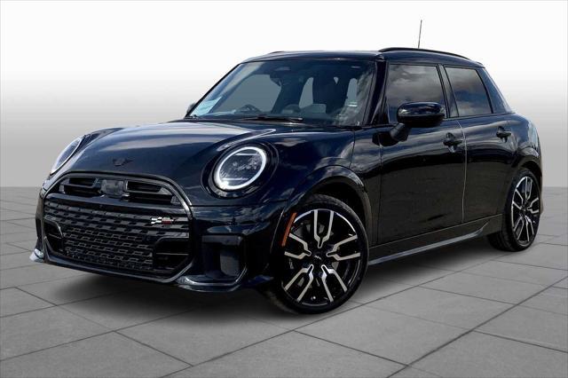 used 2025 MINI Hardtop car, priced at $38,000