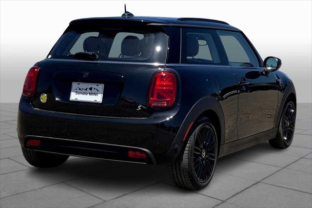 used 2024 MINI Hardtop car, priced at $25,000
