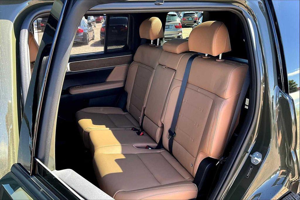 used 2025 Hyundai Santa Fe car, priced at $42,500